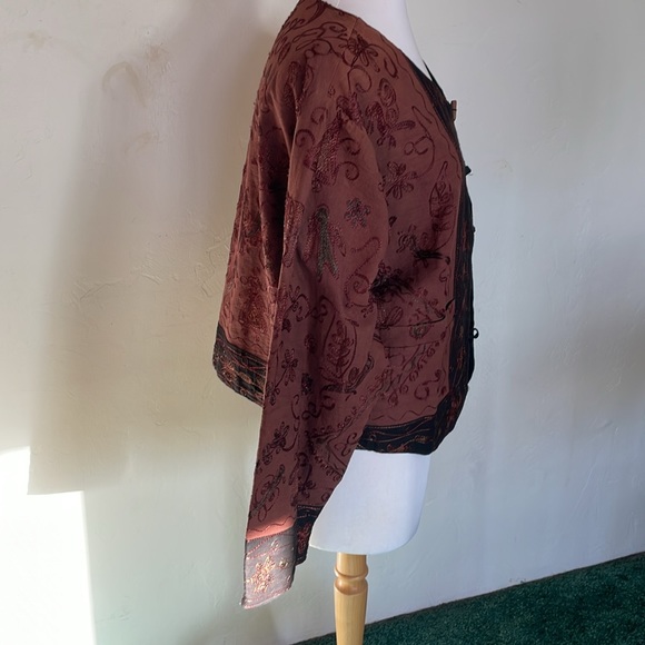 Her Style Boutique Fit for All Embroidered Vintage Style 100% Cotton Jacket - Picture 4 of 9